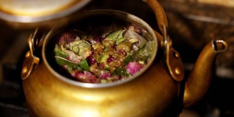 תה. צילום: JOSEPH EID/ AFP חיזוק המערכת החיסונית ושיפור העיכול: כל הסיבות לשתות תה