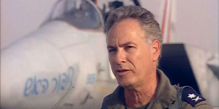 אלוף אביהוא בן נוןן. צילום מסך מתוך סרטון של הרלב כבר עשרות שנים שהטייסים בטוחים שהם יודעים יותר טוב מכולם