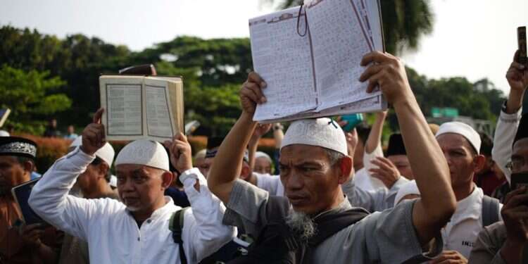 חשש בשוודיה: לאחר שריפת הקוראן, יינתן אישור לשריפת ספר תורה כאקט הפגנתי