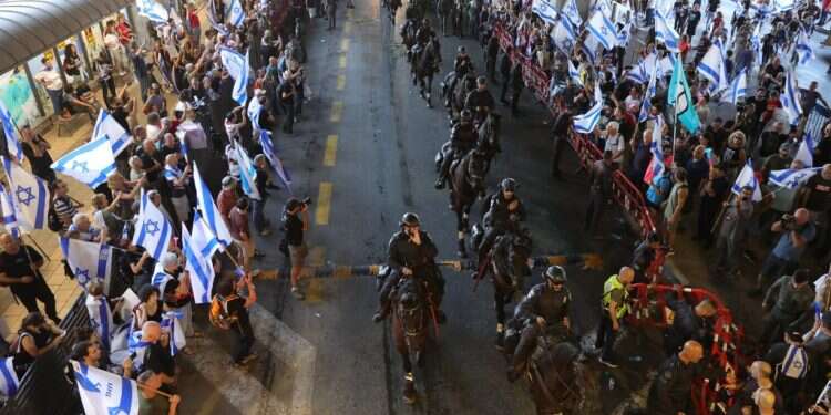 ההפגנה בנתב הדרך היחידה לתיקון הדמוקרטיה בישראל היא בהידברות בבית הנשיא