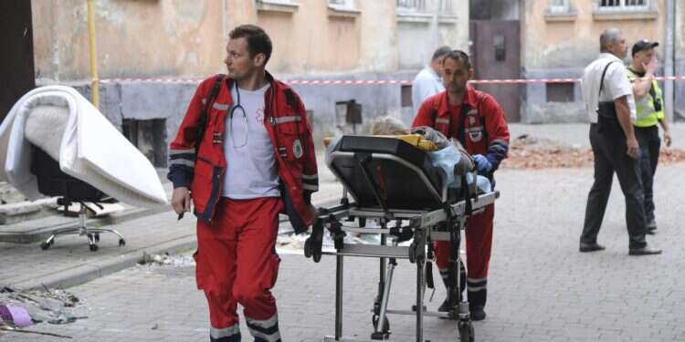 מתקפת טילים נדירה על אוקראינה: 4 נהרגו סמוך לגבול הפולני