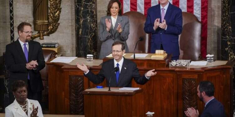 במקביל לביקור הרצוג והדיונים על הרפורמה: לחץ אמריקני להקפאת בנייה