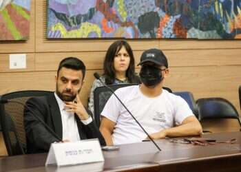 ערבי בוגר מערכת החינוך במזרח ירושלים העיד בכנסת: "הוציאו אותנו מהכיתה לזרוק אבנים"