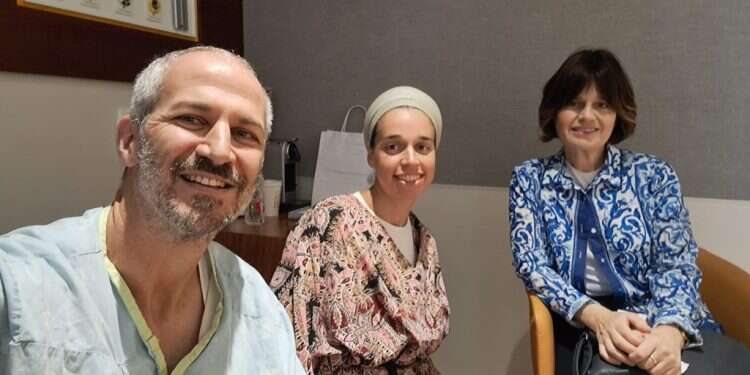 ארנון סגל, אשתו מעיין והרבנית רחל הבר, אחרי הניתוח ארנון סגל: לא באתי לחנך ולא להפגין עליונות