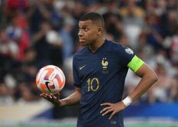 הדיל הסעודי-קטארי: האם אמבפה יהפוך לכדורגלן היקר בכל הזמנים?