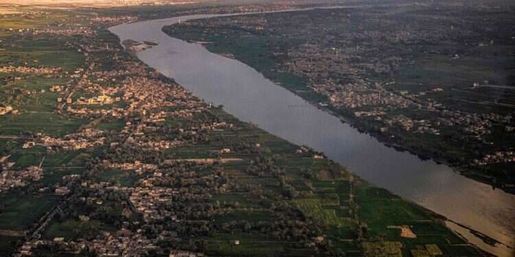 נהר הנילוס. צילום: AFP משלחת הרפתקנית תנסה לקבוע סופית: מהו הנהר הארוך בעולם?