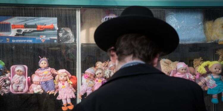 צילום: נתי שוחט, פלאש 90 כתב אישום: הרוויחו 5 מיליון שקלים ממכירת עסקים כושלים לחרדים