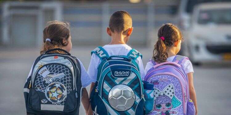 יו"ר ועדת החינוך מצטרף: "להתחיל את שנת הלימודים בא' באלול"