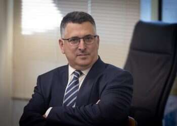 קריאה מומלצת: חזרנו אל הדיונים על אכיפת החוק בתקופת ההתנתקות