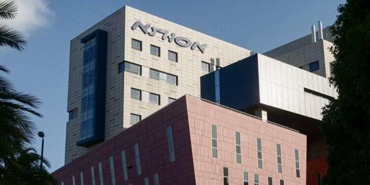 בית החולים אסותא רמת החייל. צילום: אבשלום ששוני מחדל ההפריה באסותא: בדיקת הורות גנטית תיערך לזוג שסומן כבעל סיכוי גבוה בדו"ח