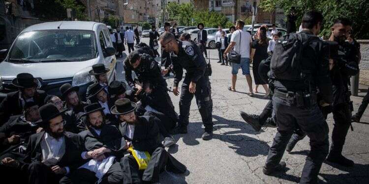 כך נראית אכיפה בררנית: השוואה בין הטיפול במתנגדי הרפורמה לבין מפגינים אחרים