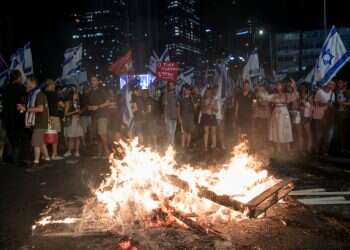 מחאת קפלן כבר לא מלחיצה, אלא משעשעת