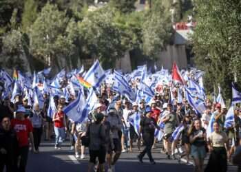 אחרי ההצבעה – מתפרעים חסמו את כביש בגין בירושלים