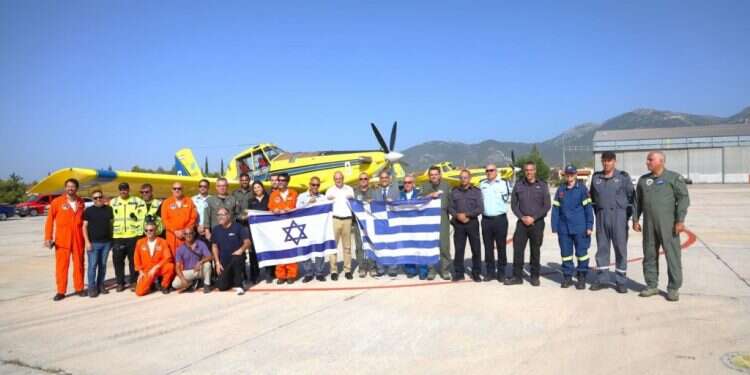 שרפות הענק ביוון: משלחת הסיוע הישראלית חוזרת לארץ