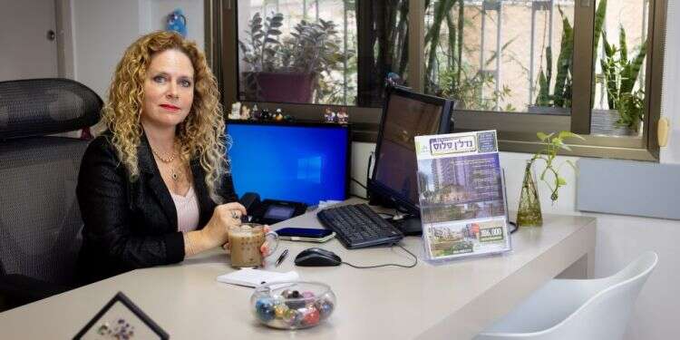 גלי אפל־קסטל, מנכ