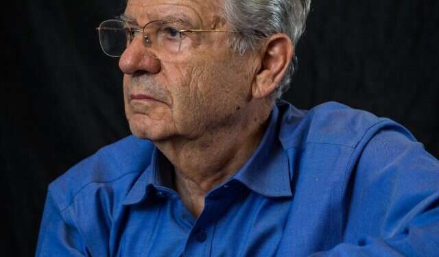 "החופש לשתק": כשהשופט אהרן ברק נלחם ללא מעצורים בגילויי מרי אזרחי