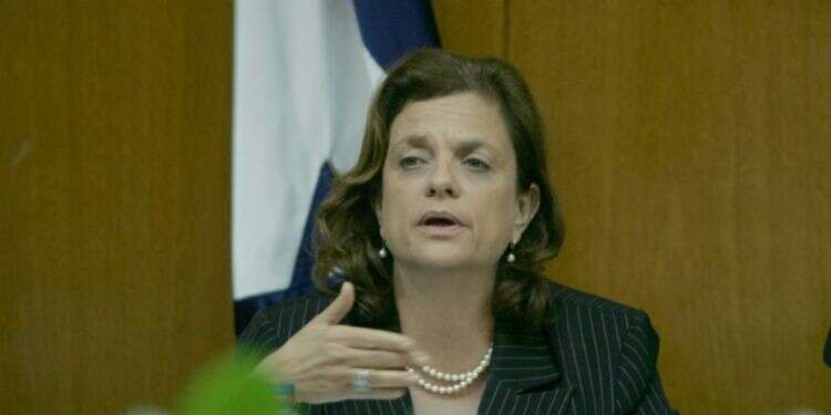 יולי תמיר. צילום: מרים צחי קריאה מומלצת: חזרנו אל הדיונים על אכיפת החוק בתקופת ההתנתקות