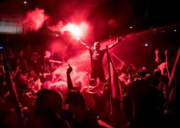 אנרכיה באיילון: מדורות במרכז הכביש, עצורים בחשד לתקיפת שוטרים