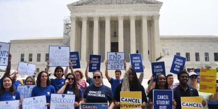 "אנחנו צריכים רפורמה משפטית": השמאל האמריקני מוחה נגד שורת פסיקות שמרניות בעליון