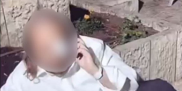 הוארך מעצר החשודים שהתעללו בחרדי מתמודד נפש ושידרו בטיקטוק