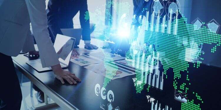 הנתונים מעלים את השאלה: בשביל מה צריך מנהלי חסכונות