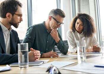 מדוע אני מתעקש לא לגבש עמדה בעד או נגד הרפורמה המשפטית