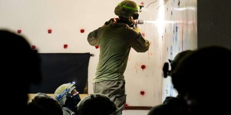 צה"ל הרס את בית המחבל שרצח בחווארה את האחים יניב