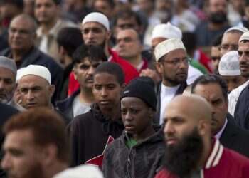 עיתון מצרי מזהיר: באירופה מקימים מדינה מוסלמית עצמאית