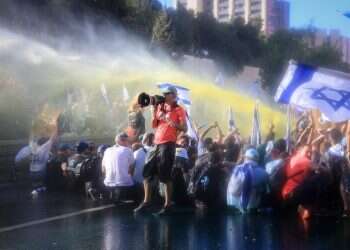 אם הקיסרות המשפטית יכולה להדיח כל ראש ממשלה, מה משמעות הבחירות?