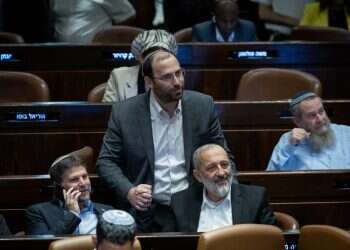 בצעד חריג: הקואליציה תקדם בזמן הפגרה את חוק רבני הערים