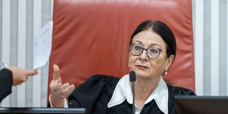 נשיאת בית המשפט העליון אסתר חיות