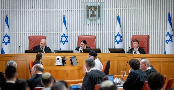 בג"ץ חוק הנבצרות: "בית המשפט מוסמך לבקר חוקי יסוד"