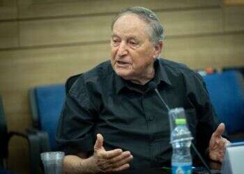 "מגדל הקלפים קורס. חמאס, חיזבאללה ועכשיו סוריה. היעד הבא שלנו – איראן"