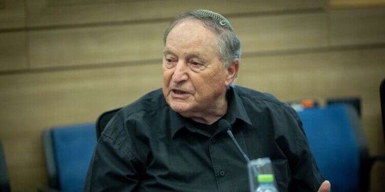 "מגדל הקלפים קורס. חמאס, חיזבאללה ועכשיו סוריה. היעד הבא שלנו – איראן"