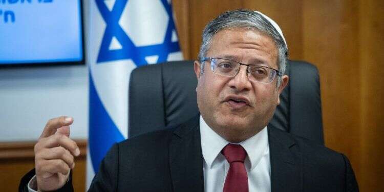 איתמר בן גביר. צילום: יונתן זינדל "לא מספיק רק שנחוקק, ושהמשטרה תילחם – אם בית המשפט משחרר את העבריינים"