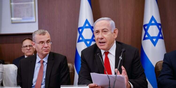 נתניהו ולוין. צילום: אוליבייה פיטוסי, פלאש 90 3.2 מיליארד שקלים: תוכנית החומש למזרח ירושלים אושרה בממשלה