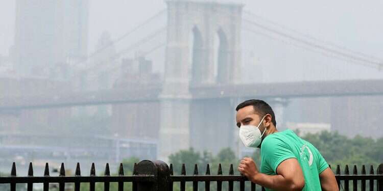 עדיין טוב להיות כאן יהודי, אבל יש סערה באופק. ניו־יורק. צילום: רויטרס אמריקה היא עדיין מקום שטוב להיות בו יהודי, אבל ענני הסערה כבר באופק