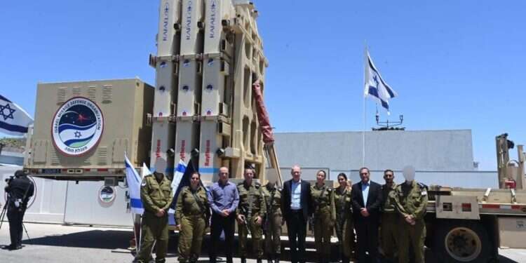 שר הביטחון, המנכ הממשל האמריקני אישר למכור לפינלנד מערכת "קלע דוד" בשווי 1.2 מיליארד ש"ח