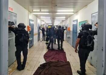 בשב"ס מעריכים: ההתפרעויות בבתי הכלא נועדו לסייע לבכיר במשפחת פשע