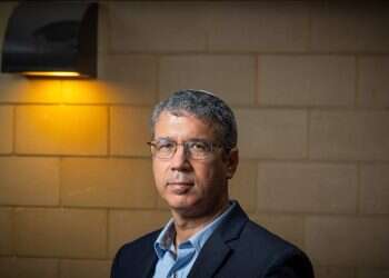 לעומת כל הצקצקנים, הרב חיים נבון חושב שהמריבות כאן הן סיבה לאופטימיות