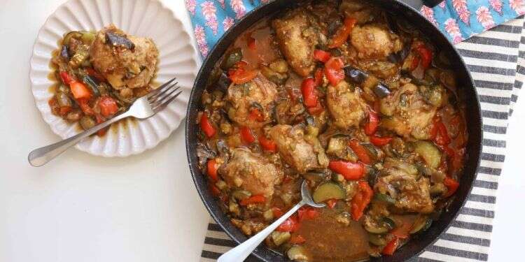 פרגיות עם ירקות. צילום: אפרת ליכטנשטט ניצול שאריות: שלושה מתכונים שסוגרים פינה של ארוחת צהריים