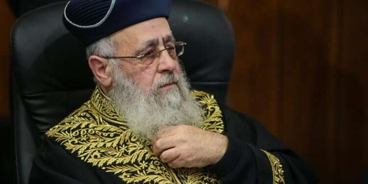 הרב יצחק יוסף. צילום: אורן בן חקון נציגי המגזר מנסים להאט, אבל ברחוב החרדי תומכים בקידום הרפורמה