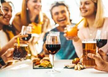 דלקת, DNA והורמונים: איך אלכוהול גורם לסרטן