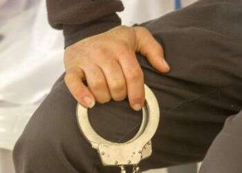 בניגוד לעמדת המשטרה: בית המשפט שחרר חשוד בגלל תנאי מעצר בלתי הולמים