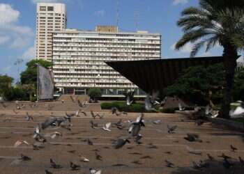 המחאה נגד הרפורמה הסעירה את תל-אביב וכעת זולגת לבחירות לעירייה