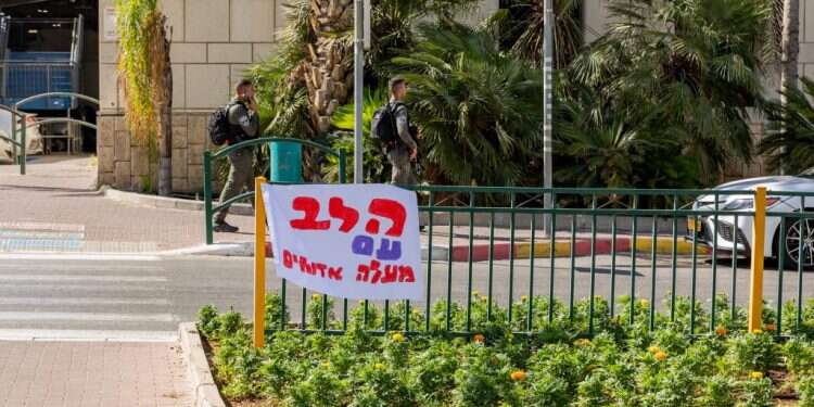 זירת הפיגוע במעלה אדומים, השבוע. צילום: נעמה שטרן "מעלה-אדומים לא ידעה פיגוע כזה, אבל לא ניתן לאף אחד לנצח"