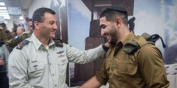 ראש אכ ראש אכ"א למתגייסים הטריים: "אפשר לקיים פה שיח"