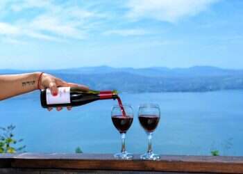 בלונים ואהבה באמצע הרחוב: המלצות בילוי לט"ו באב