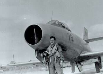 "כילד בבסיס חיל האוויר אתה מגלה שילדי השבויים הם הכי פריווילגים"