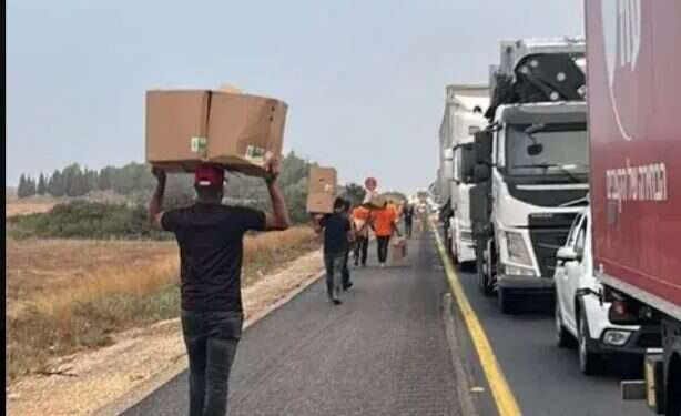 המשאית שנבזזה בכביש 6: במשטרה הודיעו כי פתחו בחקירה לאיתור המעורבים